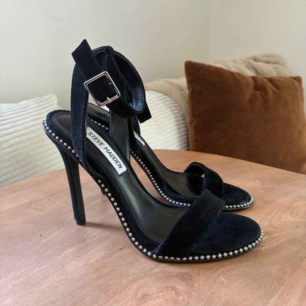 Steve Madden Sylvie Black Metallic Silver Studded Heel Open Toe Sandals Size 6